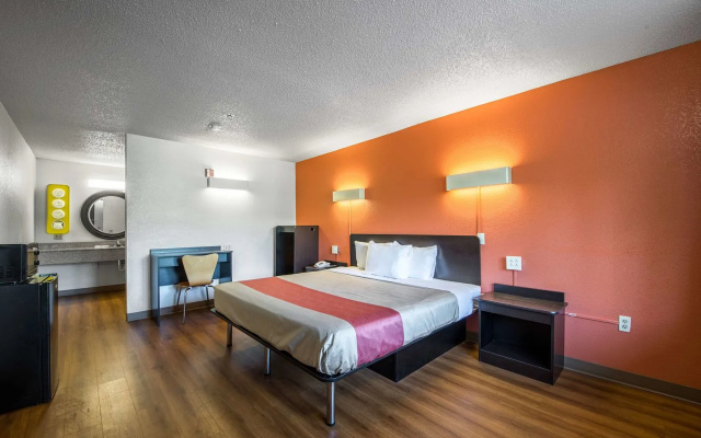 photo 4 of Super 8 by Wyndham Kannapolis