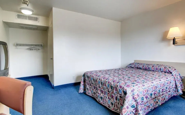 photo 4 of Motel 6 des Moines South - Airport