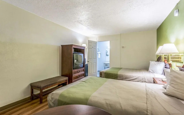 photo 3 of Americas Best Value Inn Edgewood