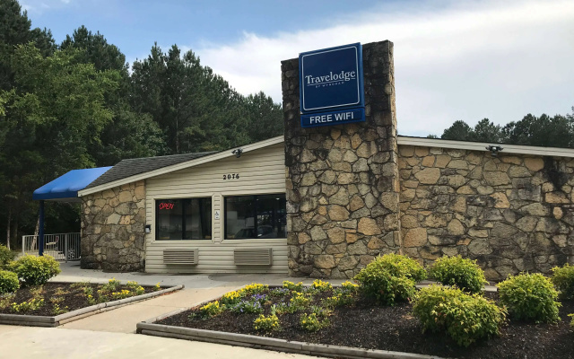 photo 3 of Travelodge by Wyndham Fayetteville