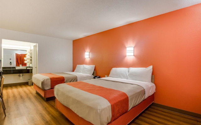 photo 5 of Motel 6-Fayetteville, AR