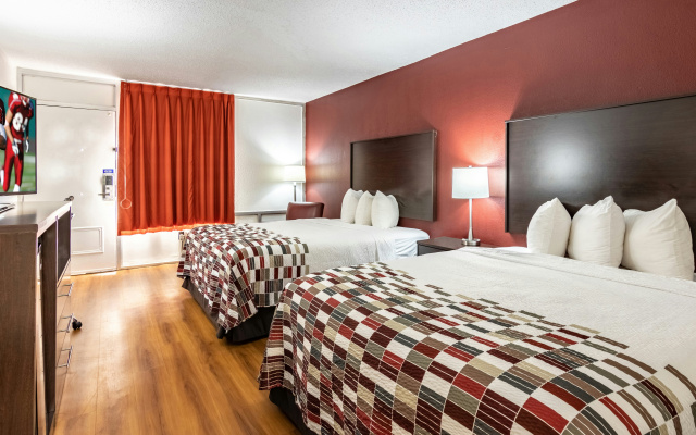 photo 3 of Red Roof Inn Forsyth