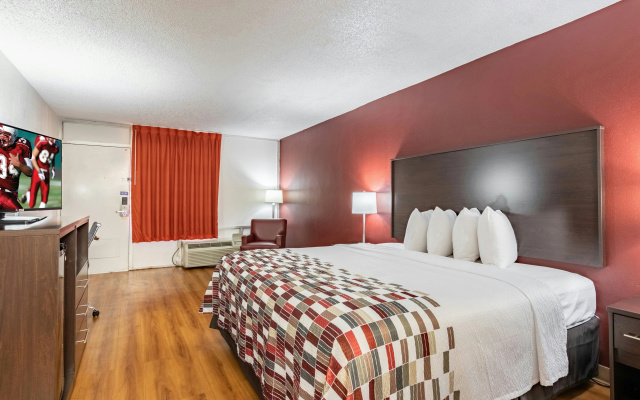photo 5 of Red Roof Inn Forsyth