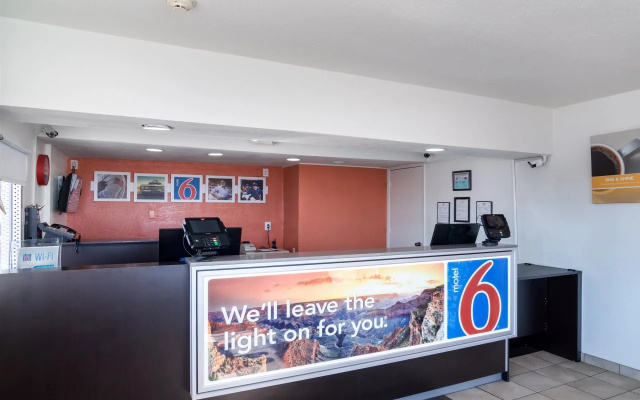 photo 2 of Motel 6 Fort Worth, TX - East