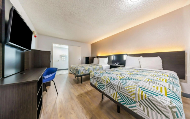 photo 4 of Motel 6 Fort Worth, TX - East