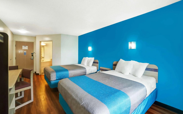 photo 5 of Motel 6 Gordonville PA - Lancaster PA