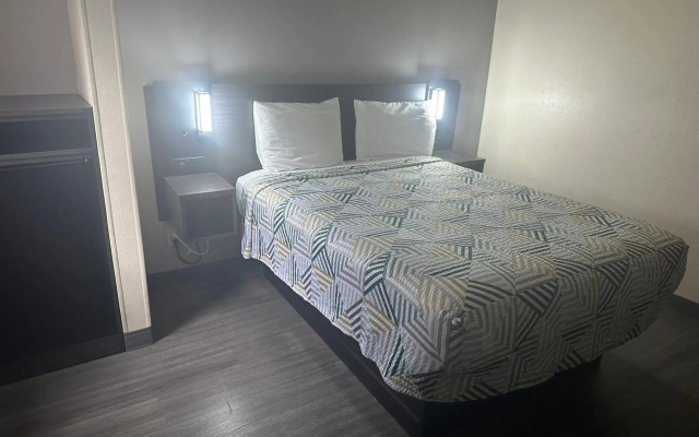 photo 2 of Motel 6 Anderson, IN - Indianapolis