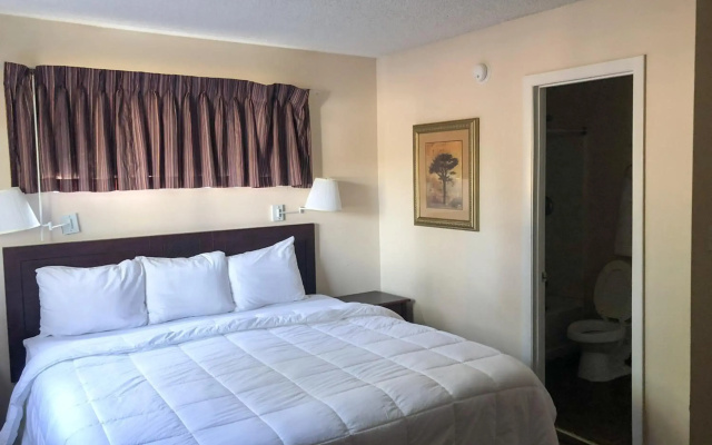 photo 3 of Motel 6 Jacksonville, FL - South