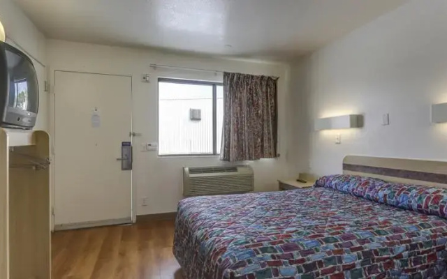 photo 3 of Rodeway Inn & Suites