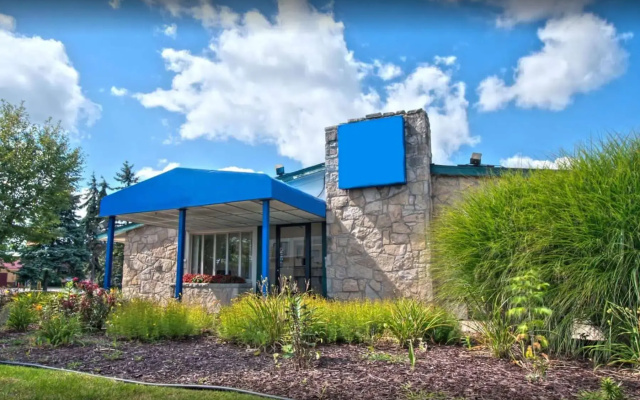 photo 5 of Travelodge by Wyndham Lansing