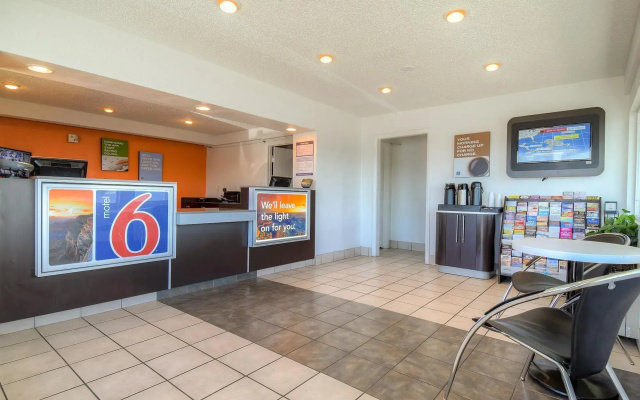 photo 2 of Motel 6 Las Vegas, NV - Boulder Highway