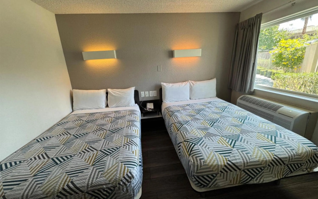 photo 5 of Studio 6 Suites Las Vegas, NV – Tropicana