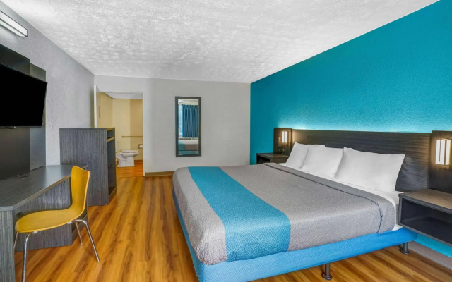 photo 4 of Motel 6 Lexington I-75 Hamburg