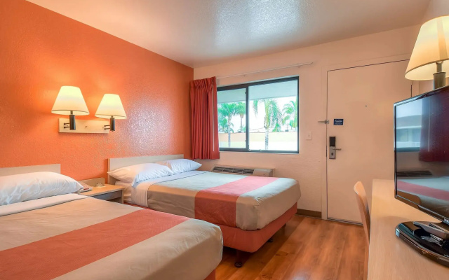 photo 5 of Motel 6 El Monte, CA - Los Angeles
