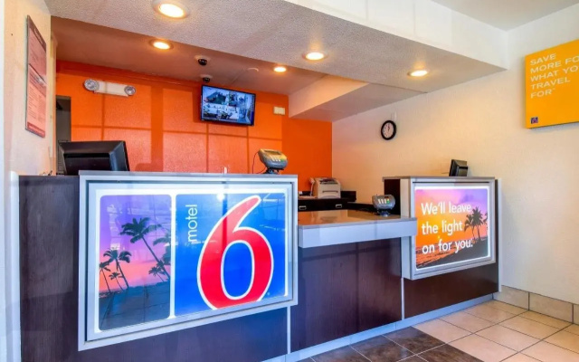 photo 2 of Motel 6 Pomona, CA - Los Angeles