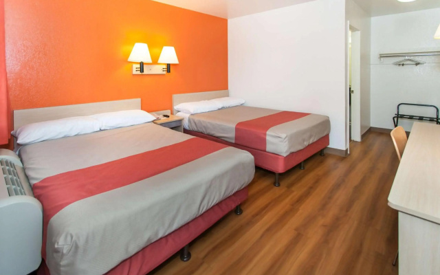photo 2 of Motel 6 Rosemead, CA - Los Angeles