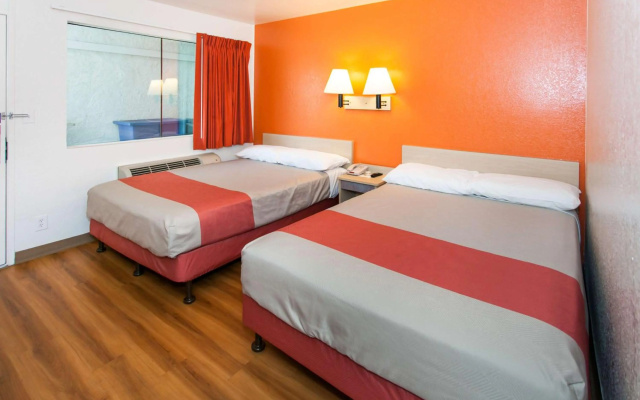 photo 3 of Motel 6 Rosemead, CA - Los Angeles