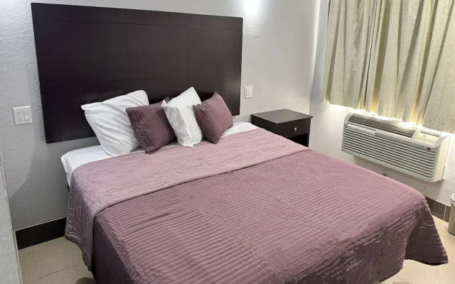 photo 2 of Xpress Inn & Extended Stays