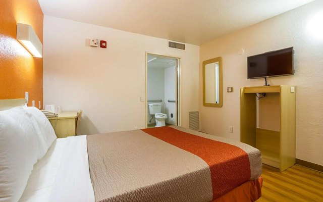 photo 5 of Motel 6 Mesa North