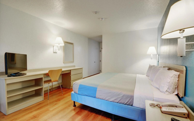 photo 3 of Motel 6 Newport, RI