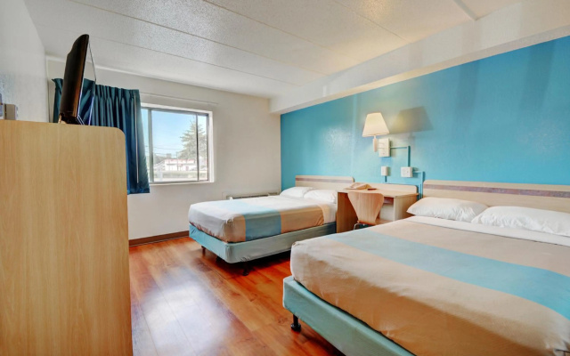 photo 4 of Motel 6 Newport, RI