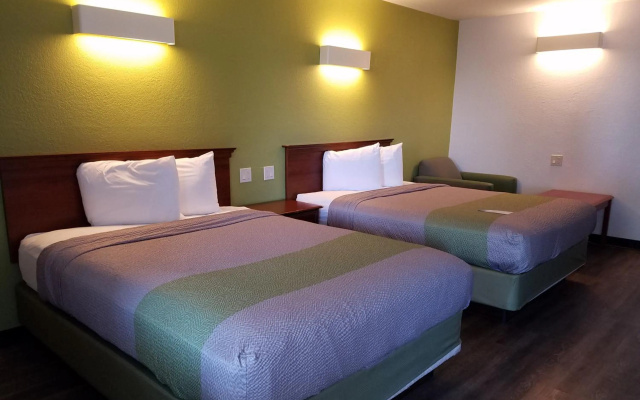 photo 4 of Motel 6 Oakdale, CA