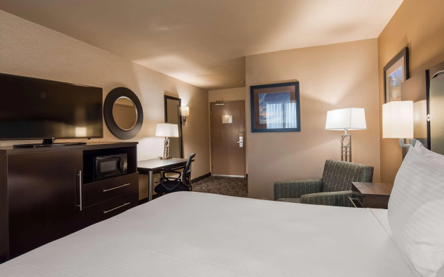 photo 3 of Best Western Plus Oceanside Palms Hotel