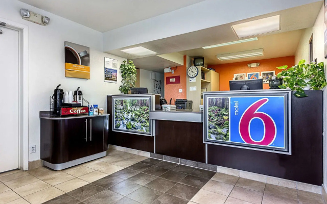 photo 2 of Motel 6 Ontario OR