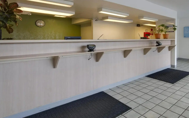 photo 2 of Motel 6 Kissimmee, FL - Orlando