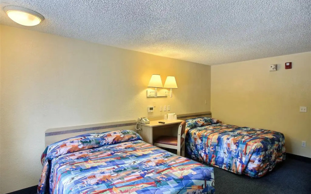 photo 3 of Motel 6 Palm Bay