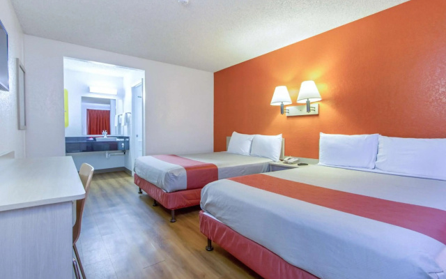 photo 4 of Motel 6 Phoenix, AZ - Airport - 24th Street