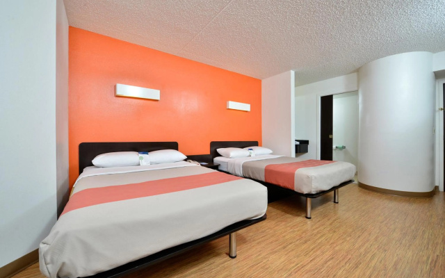 photo 5 of Motel 6 Plano, TX - West - Frisco