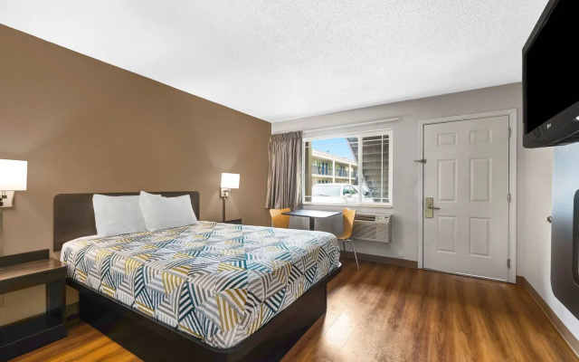 photo 5 of Motel 6 Portland, OR - Downtown