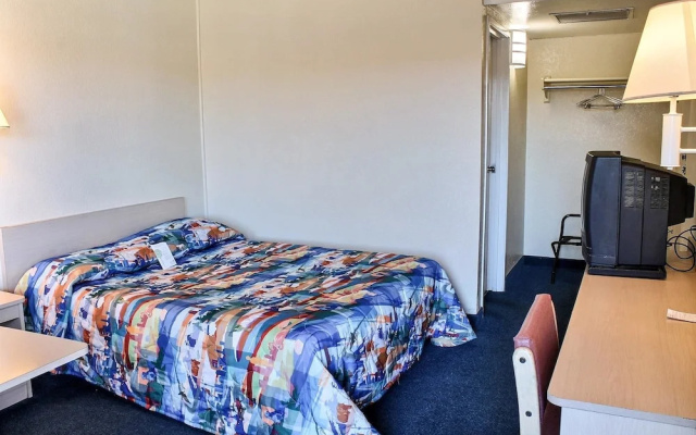 photo 5 of Motel 6 Ridgecrest
