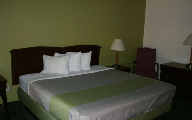 photo 2 of Travelodge by Wyndham Roanoke