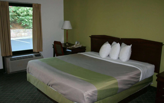 photo 3 of Travelodge by Wyndham Roanoke