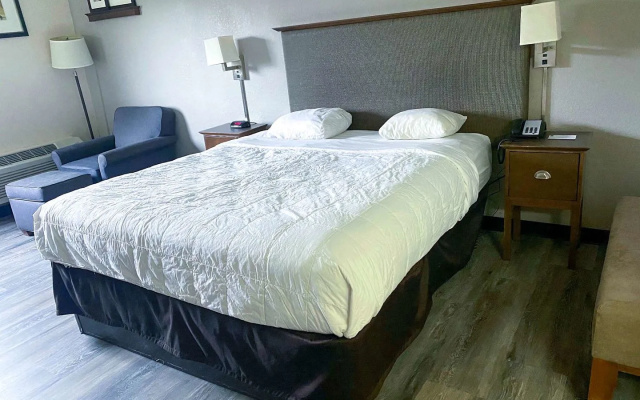 photo 3 of Motel 6 Rochester, NY - Airport