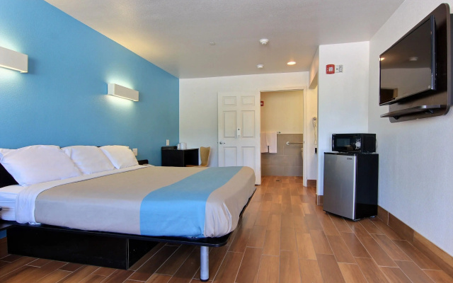 photo 5 of Motel 6 Rockport, TX