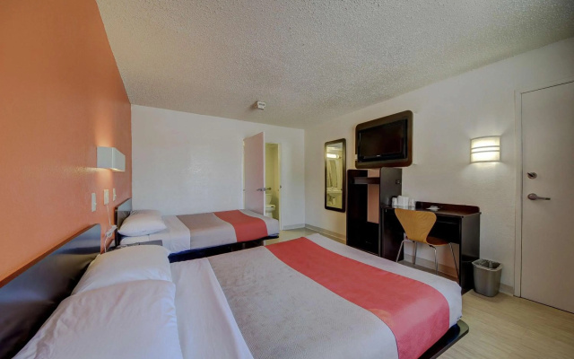 photo 5 of Motel 6 San Antonio, TX - Fort Sam Houston