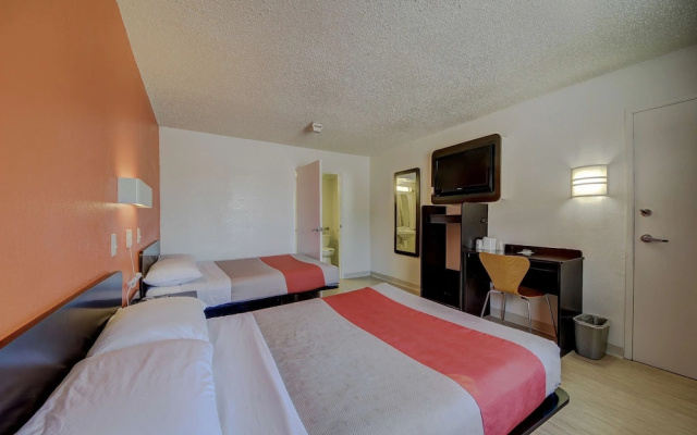 photo 4 of Motel 6 San Antonio Ft Sam Houston