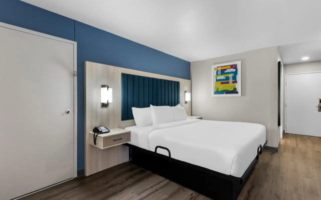 photo 5 of Park Inn by Radisson