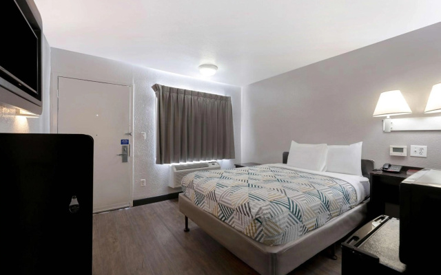 photo 5 of Motel 6 San Antonio, TX - West SeaWorld
