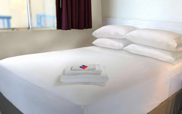 photo 2 of Americas Best Value Inn San Antonio Windcrest