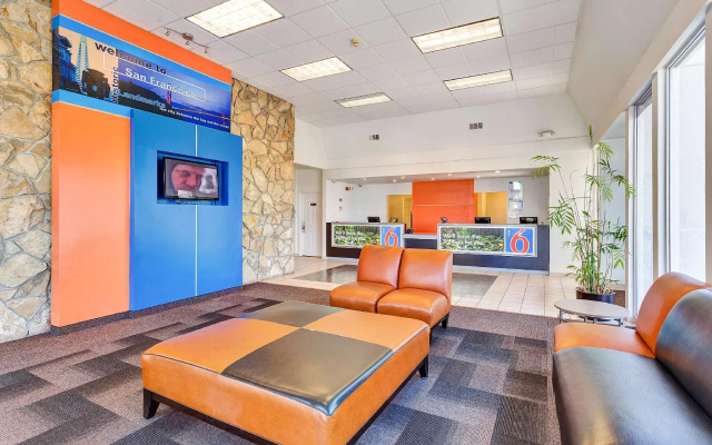 photo 2 of Motel 6 Belmont, CA - San Francisco - Redwood City