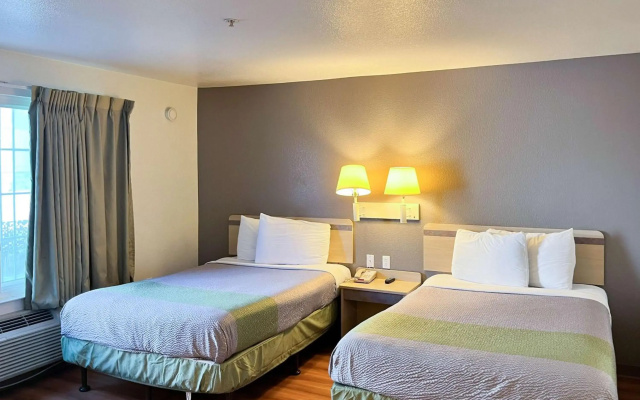 photo 3 of Motel 6 Belmont, CA - San Francisco - Redwood City