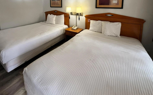 photo 3 of Motel 6 San Francisco, CA - Lombard Street