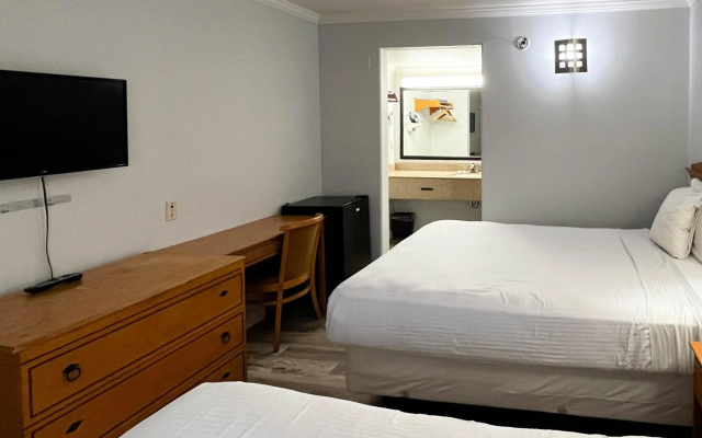 photo 4 of Motel 6 San Francisco, CA - Lombard Street