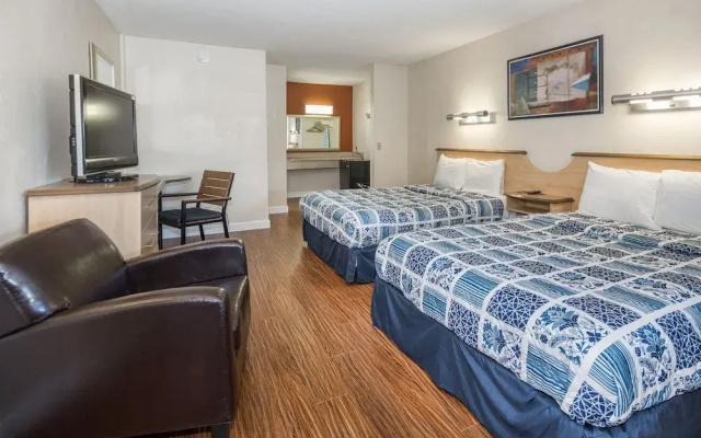 photo 5 of San Jose Airport Inn