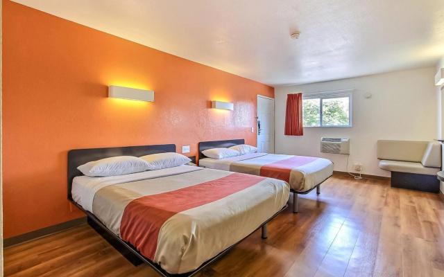 photo 5 of Motel 6 San Jose, CA - Airport