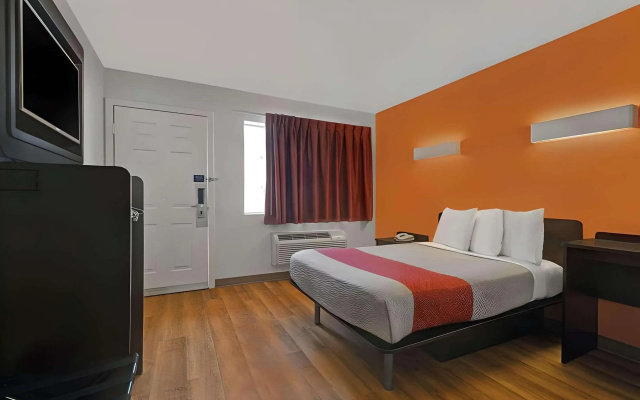 photo 2 of Motel 6 – San Jose, CA - South